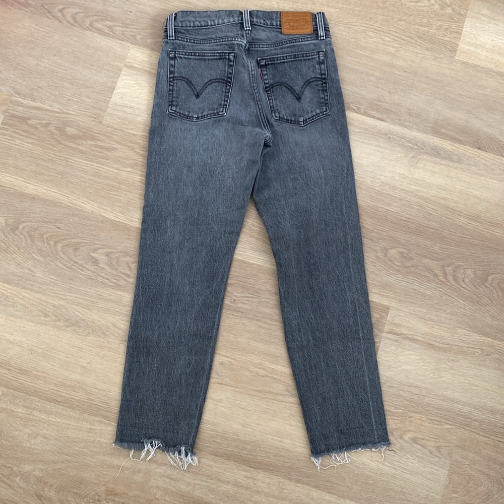 Levi’s WEDGIE Jeans - Picture 3 of 7